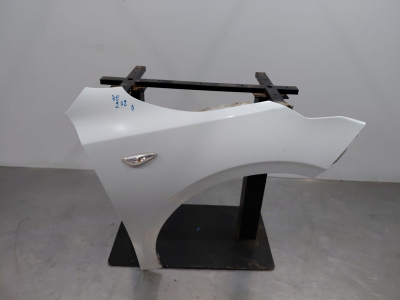 Recambio de aleta delantera derecha para kia ceed sportswagon concept referencia OEM IAM   