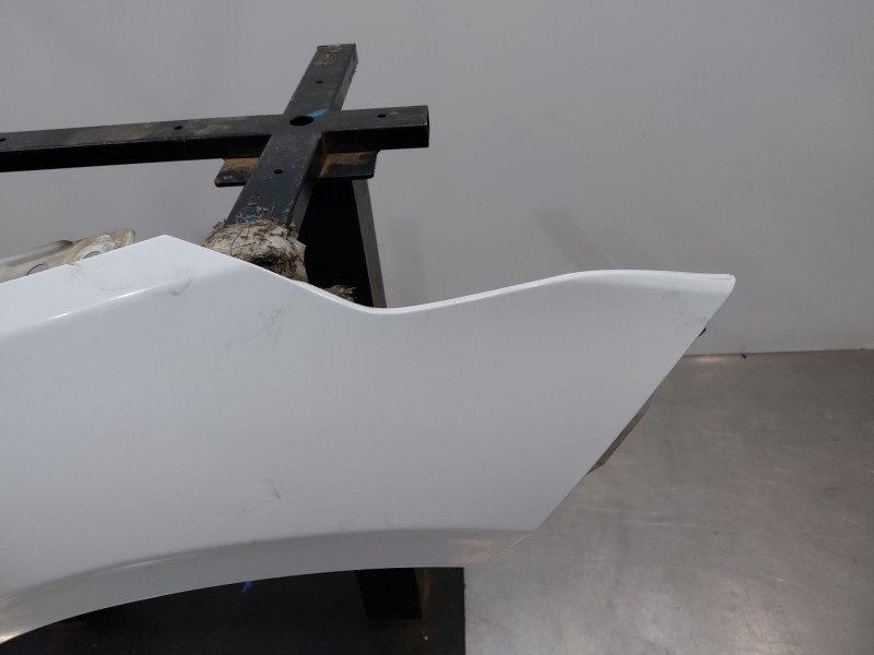 Recambio de aleta delantera derecha para kia ceed sportswagon concept referencia OEM IAM   