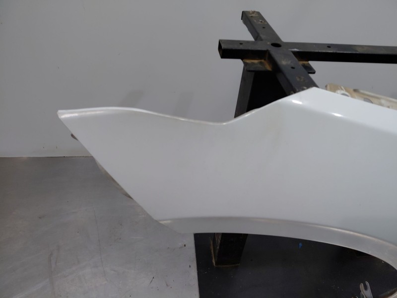 Recambio de aleta delantera izquierda para kia ceed sportswagon concept referencia OEM IAM   