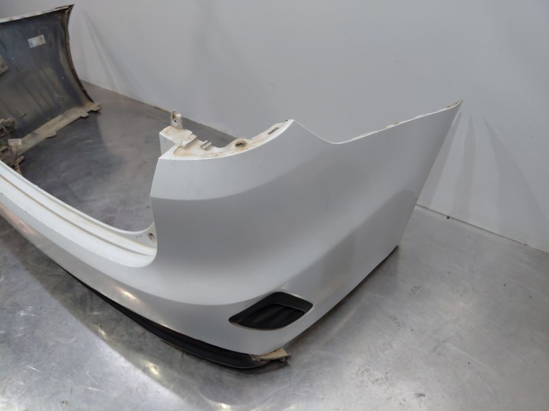 Recambio de paragolpes trasero para kia ceed sportswagon hybrid referencia OEM IAM   