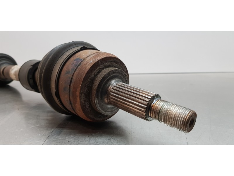 Recambio de transmision delantera izquierda para renault megane iv berlina 5p experience referencia OEM IAM 391014832R  