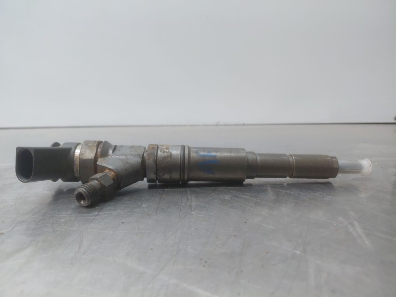Recambio de inyector para bmw 3 (e46) 320 d referencia OEM IAM 13537789661  