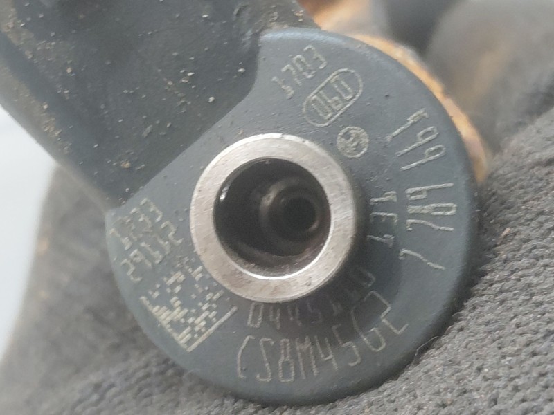 Recambio de inyector para bmw 3 (e46) 320 d referencia OEM IAM 13537789661  