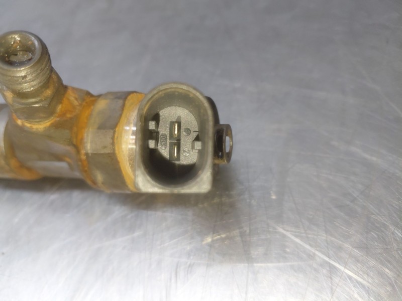 Recambio de inyector para bmw 3 (e46) 320 d referencia OEM IAM 13537789661  