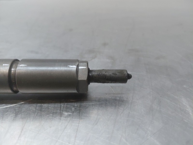 Recambio de inyector para bmw 3 (e46) 320 d referencia OEM IAM 13537789661  