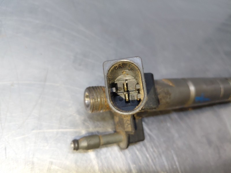 Recambio de inyector para bmw serie 5 berlina (e60) executive referencia OEM IAM   