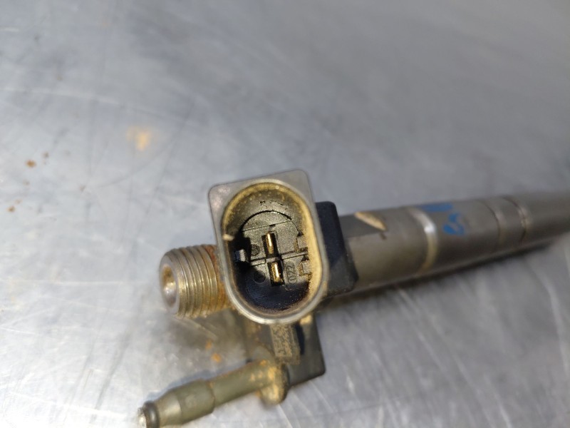 Recambio de inyector para bmw serie 5 berlina (e60) executive referencia OEM IAM   