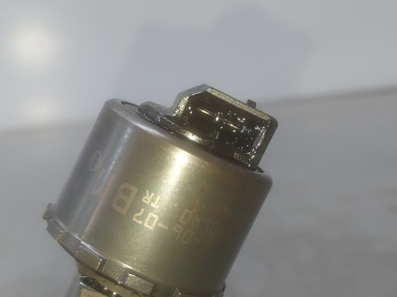 Recambio de inyector para volkswagen golf plus v (5m1, 521) 2.0 tdi referencia OEM IAM   