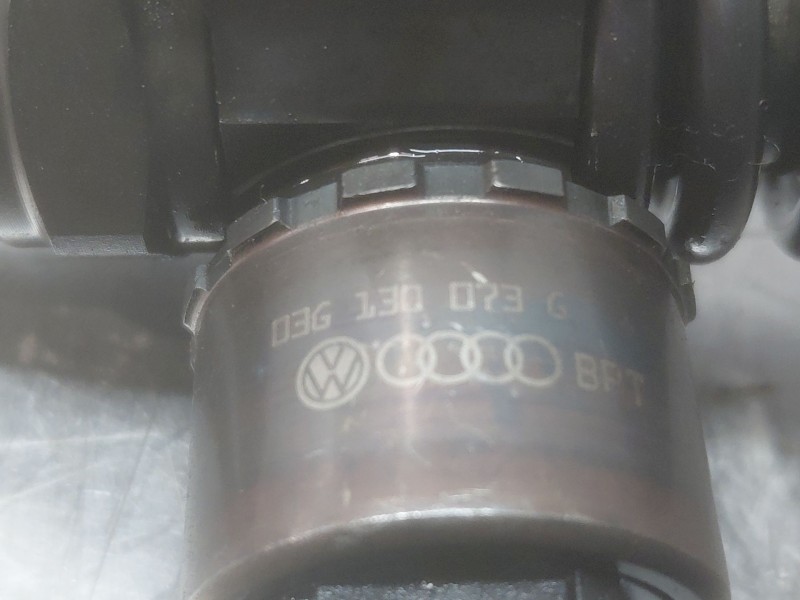 Recambio de inyector para volkswagen touran (1t1) comfortline referencia OEM IAM   
