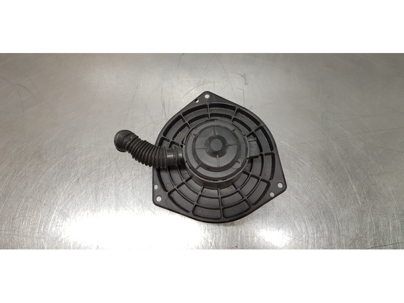 Recambio de motor calefaccion para ssangyong actyon 200 xdi referencia OEM IAM 6811109150   Recambio de motor calefaccion para ssangyong actyon 200 xdi referencia OEM IAM 6811109150