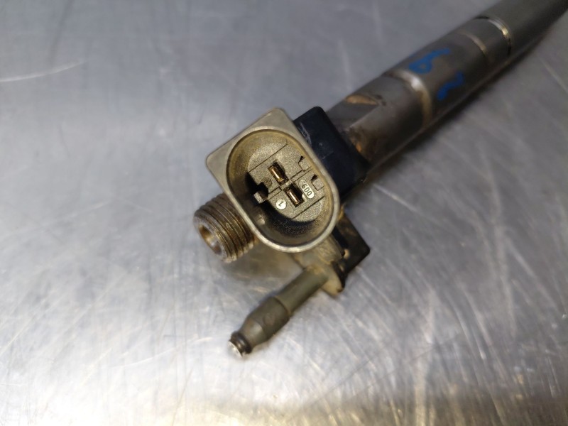 Recambio de inyector para bmw serie 5 berlina (e60) executive referencia OEM IAM   