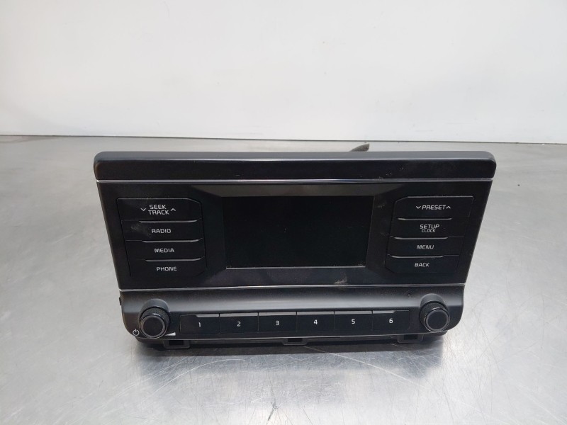Recambio de pantalla multifuncion para kia ceed sportswagon hybrid referencia OEM IAM   