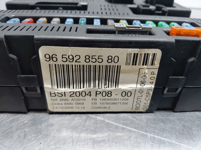 Recambio de caja reles / fusibles para citroën c4 i (lc_) 1.6 hdi referencia OEM IAM   