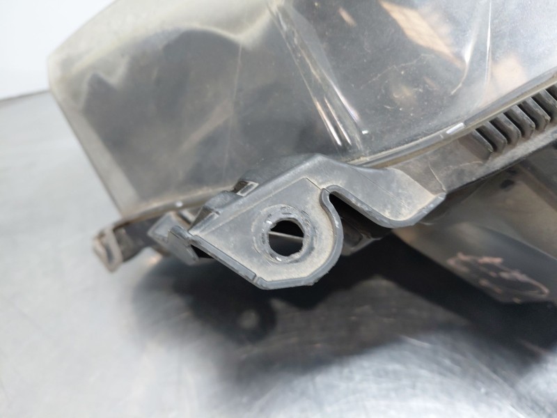 Recambio de faro derecho para opel astra h (a04) 1.8 (l48) referencia OEM IAM   