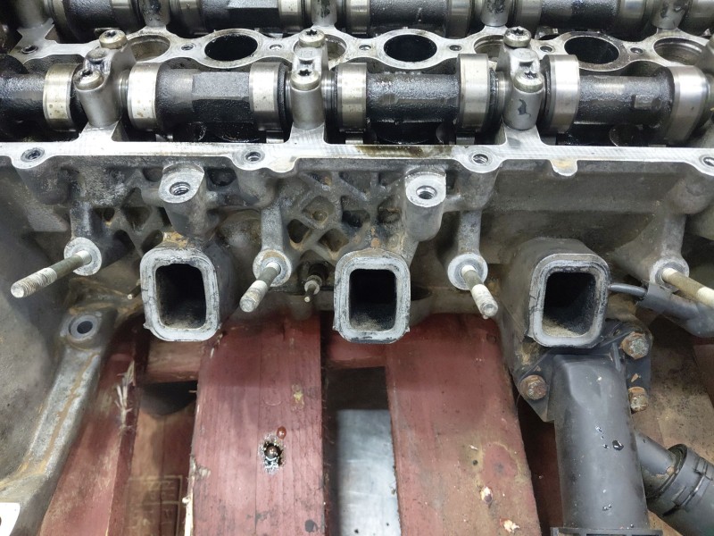 Recambio de culata para bmw 5 (e60) 530 d referencia OEM IAM   