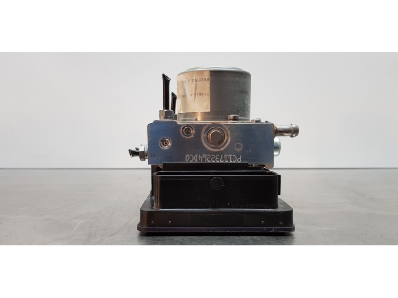 Recambio de abs para jeep renegade limited 4x2 referencia OEM IAM 6000630113 52174070 