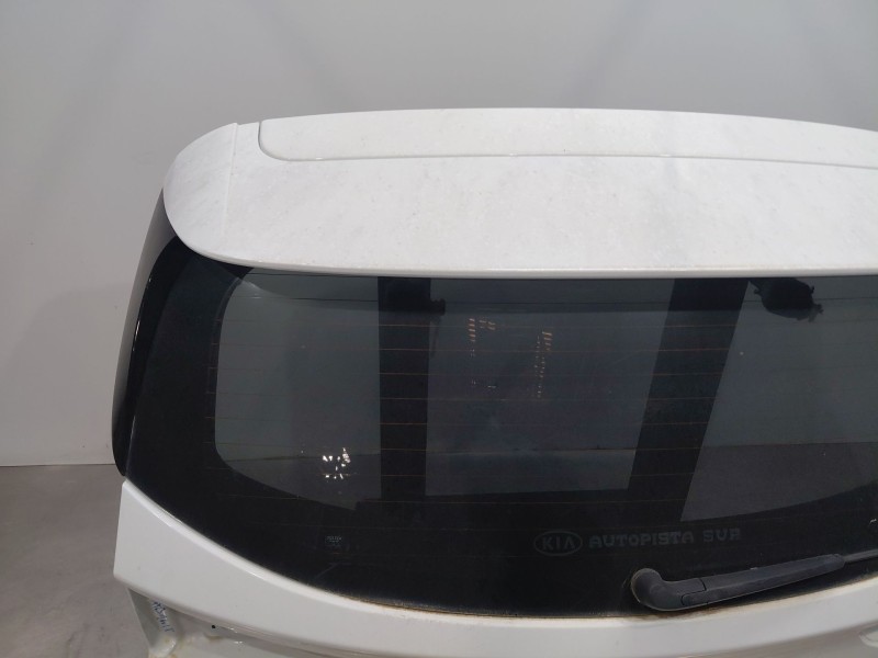 Recambio de porton trasero para kia ceed drive referencia OEM IAM   