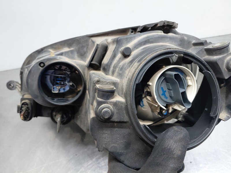 Recambio de faro derecho para volkswagen golf v (1k1) 1.9 tdi referencia OEM IAM   