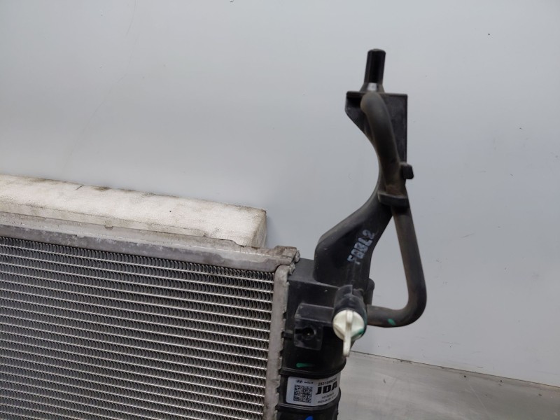 Recambio de radiador agua para kia ceed sportswagon hybrid referencia OEM IAM 25310M6300  