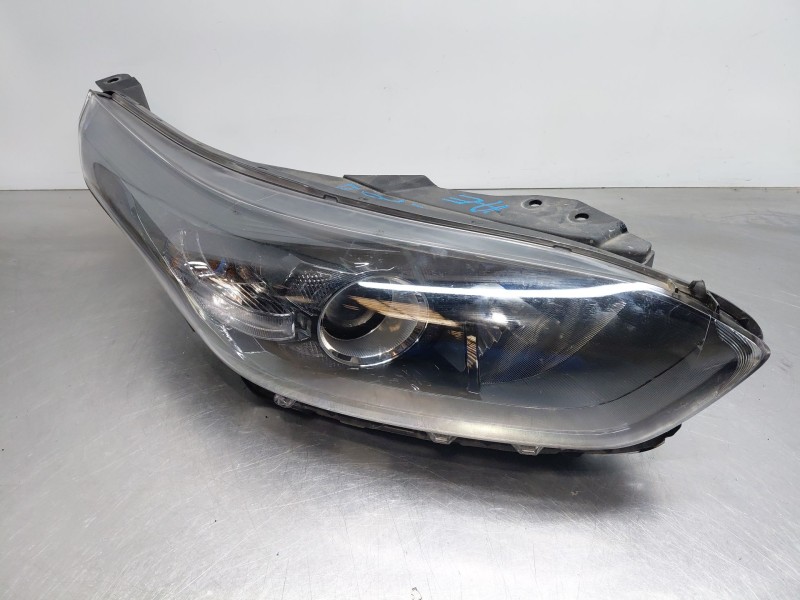 Recambio de faro derecho para kia ceed sportswagon hybrid referencia OEM IAM   