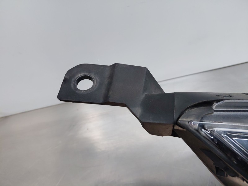 Recambio de faro derecho para kia ceed sportswagon hybrid referencia OEM IAM   