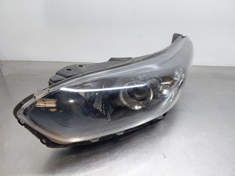 Recambio de faro izquierdo para kia ceed sportswagon hybrid referencia OEM IAM   