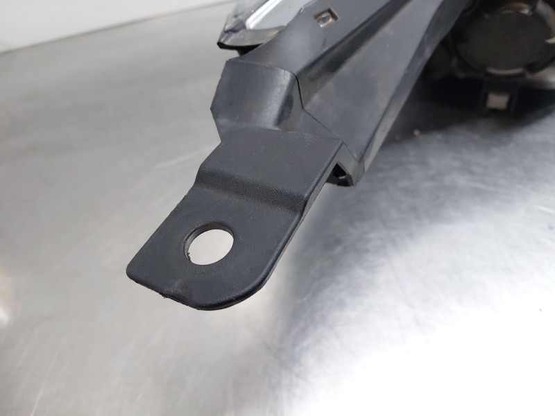 Recambio de faro izquierdo para kia ceed sportswagon hybrid referencia OEM IAM   