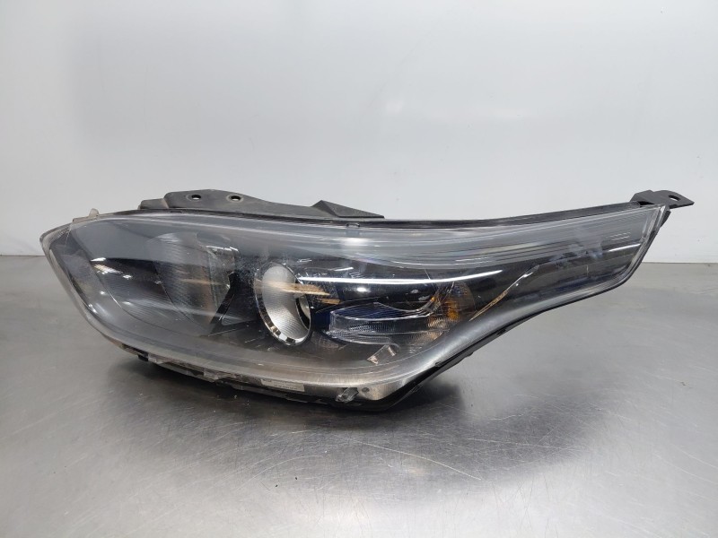 Recambio de faro izquierdo para kia ceed sportswagon hybrid referencia OEM IAM   