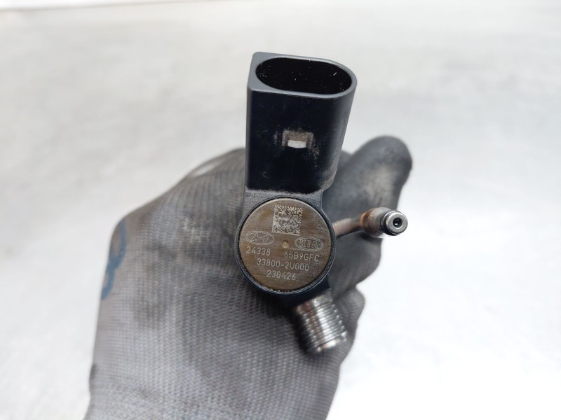 Recambio de inyector para kia ceed sportswagon hybrid referencia OEM IAM   