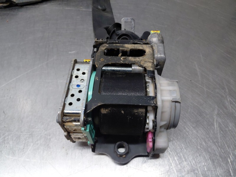 Recambio de cinturon seguridad delantero derecho para audi a5 sportback (8ta) 2.0 tdi referencia OEM IAM   