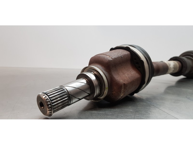 Recambio de transmision delantera izquierda para renault megane iv berlina 5p experience referencia OEM IAM 391014832R  