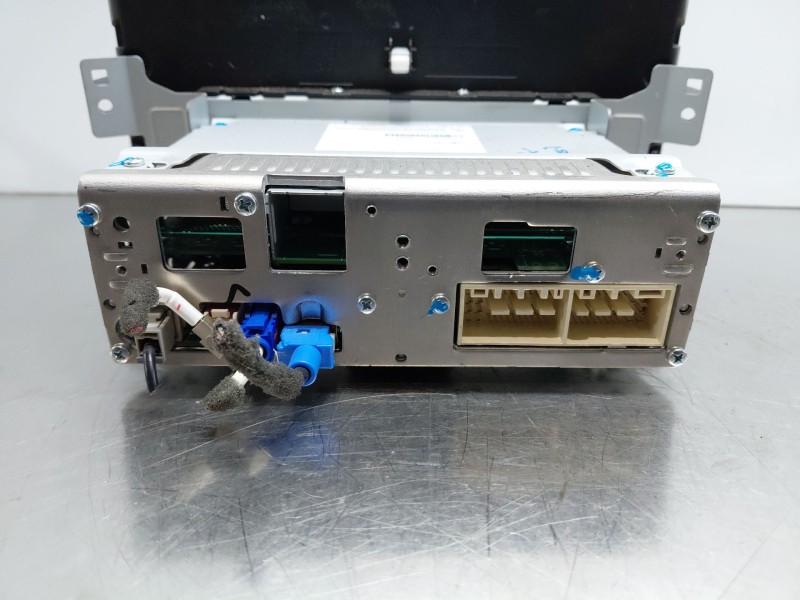 Recambio de pantalla multifuncion para kia ceed sportswagon hybrid referencia OEM IAM 96160J7711WK  