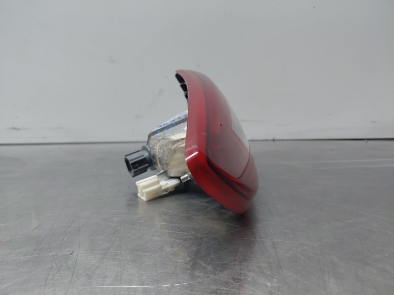 Recambio de piloto trasero derecho interior para mazda cx-3 skyactiv referencia OEM IAM   