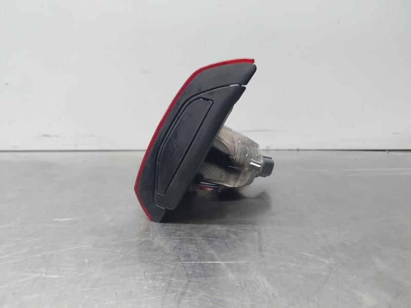 Recambio de piloto trasero derecho interior para mazda cx-3 skyactiv referencia OEM IAM   