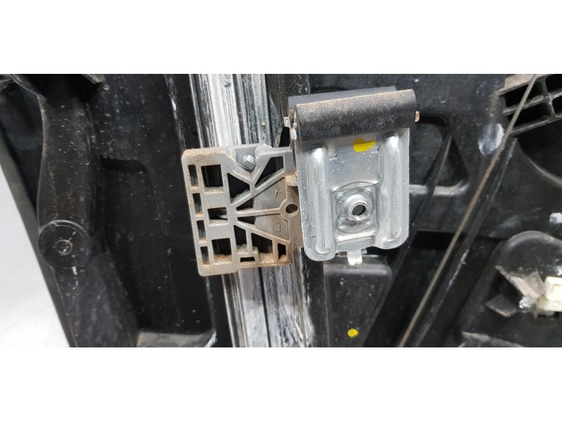 Recambio de elevalunas delantero derecho para hyundai tucson ix35 referencia OEM IAM 82481D7010 82480D7180 82460D7000