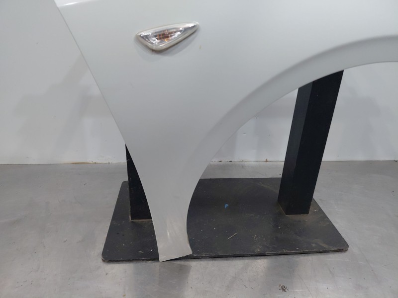 Recambio de aleta delantera derecha para kia ceed drive referencia OEM IAM   