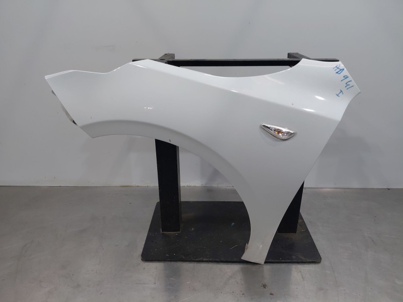 Recambio de aleta delantera izquierda para kia ceed drive referencia OEM IAM   