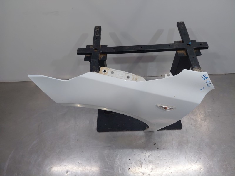 Recambio de aleta delantera izquierda para kia ceed drive referencia OEM IAM   