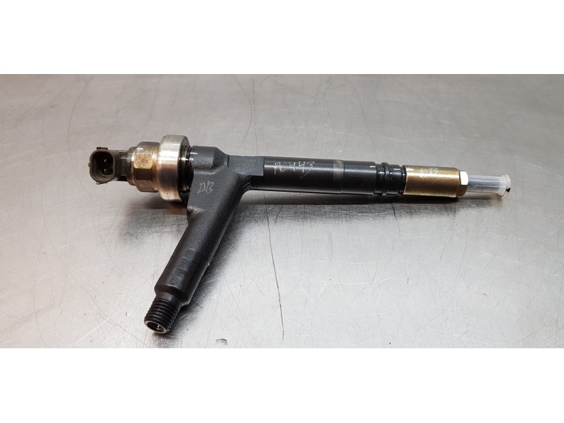 Recambio de inyector para opel meriva blue line referencia OEM IAM 8973138612  