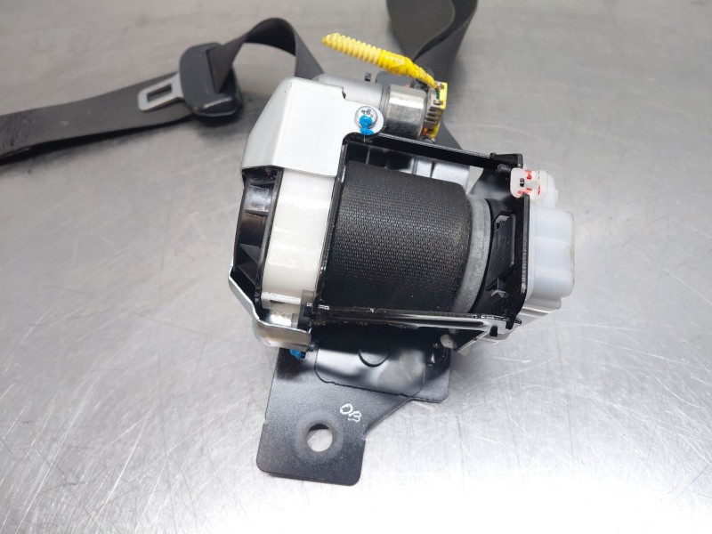 Recambio de cinturon seguridad trasero derecho para kia ceed sportswagon hybrid referencia OEM IAM   