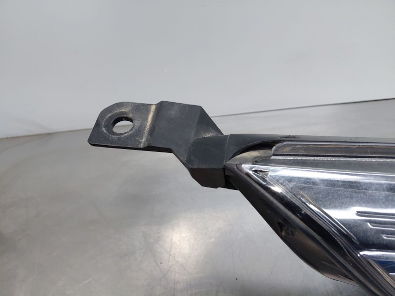 Recambio de faro derecho para kia ceed drive referencia OEM IAM   