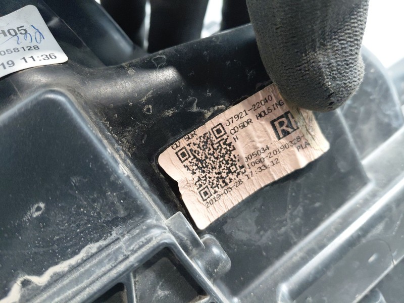 Recambio de faro derecho para kia ceed drive referencia OEM IAM   