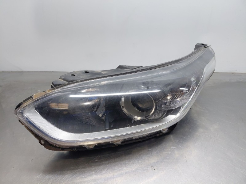 Recambio de faro izquierdo para kia ceed drive referencia OEM IAM   