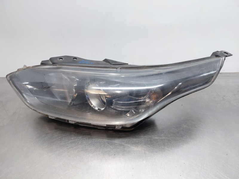 Recambio de faro izquierdo para kia ceed sportswagon hybrid referencia OEM IAM   