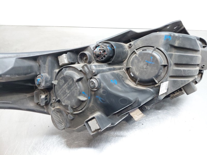 Recambio de faro izquierdo para kia ceed sportswagon hybrid referencia OEM IAM   