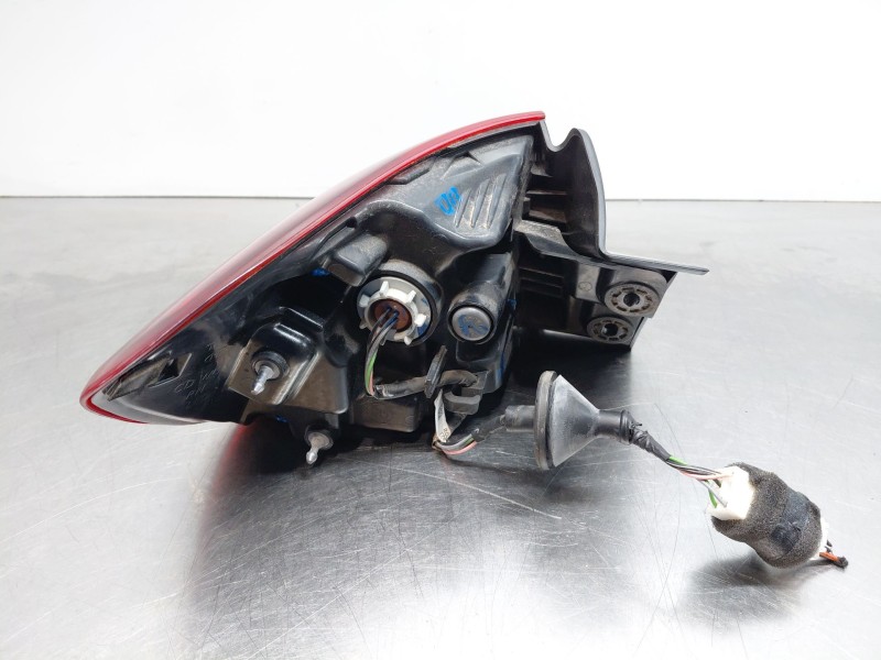 Recambio de piloto trasero izquierdo para kia ceed sportswagon hybrid referencia OEM IAM   