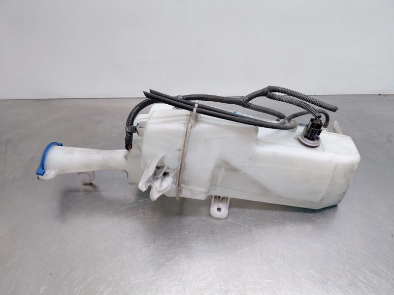 Recambio de deposito limpia para kia ceed sportswagon hybrid referencia OEM IAM   
