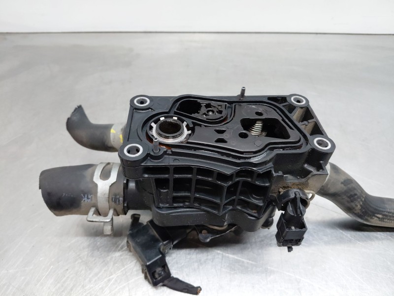 Recambio de termostato para kia ceed sportswagon hybrid referencia OEM IAM   