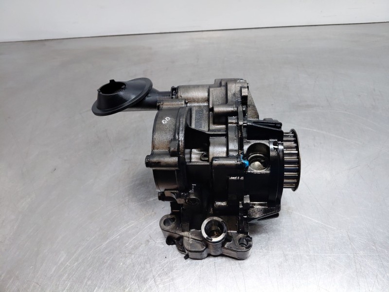 Recambio de bomba aceite para kia ceed sportswagon hybrid referencia OEM IAM   