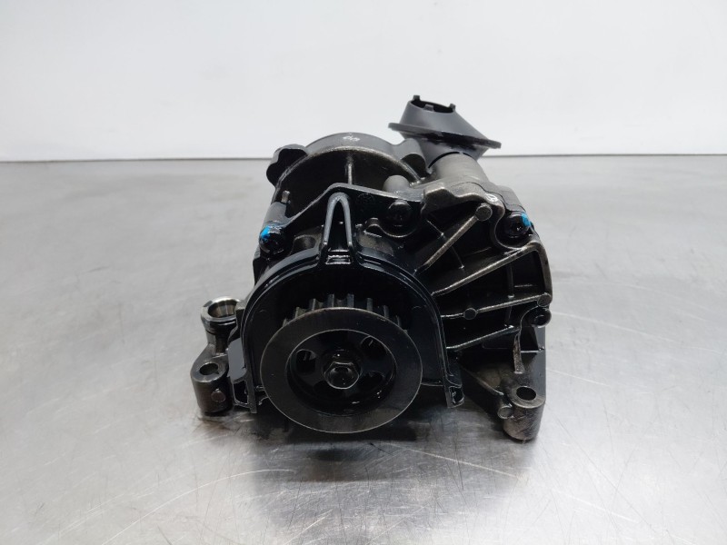 Recambio de bomba aceite para kia ceed sportswagon hybrid referencia OEM IAM   